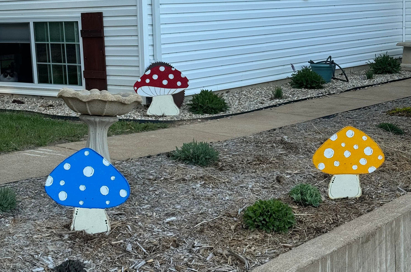 Hand Painted Wood Yard Art - Spring Summer or Fall Mushrooms - Lawn and Garden Decoration - Multiple Sizes and Colors