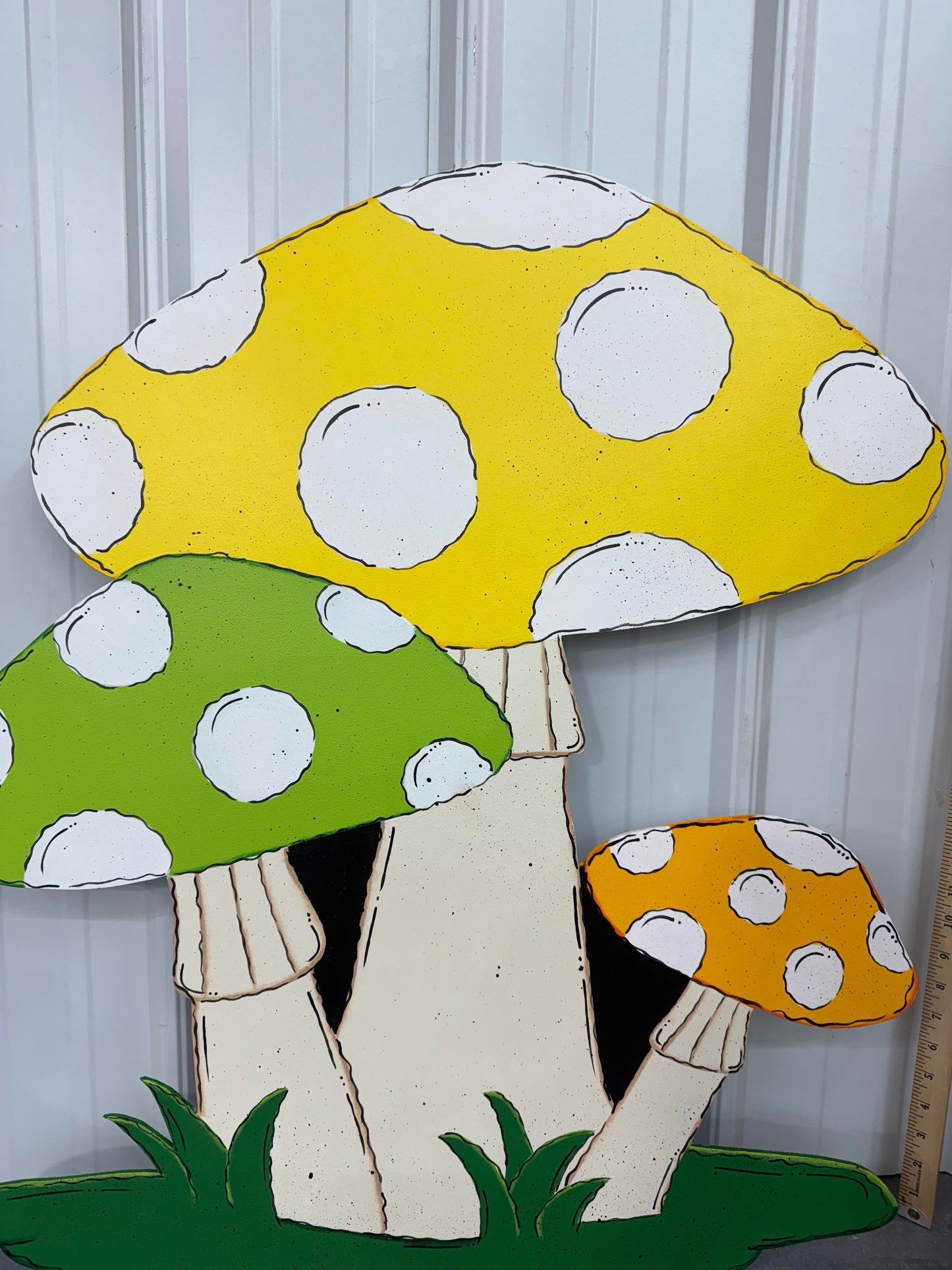 Hand Painted Wood Yard Art - Triple Mushroom Fungus - Lawn and Garden Outdoor Decoration