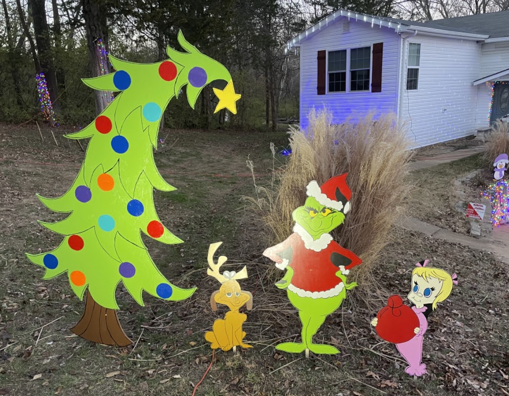 Hand Painted Wooden Yard Art - Grinch Set - Grinch, Max & Cindy Lou - Outdoor Lawn Decoration - Christmas Display