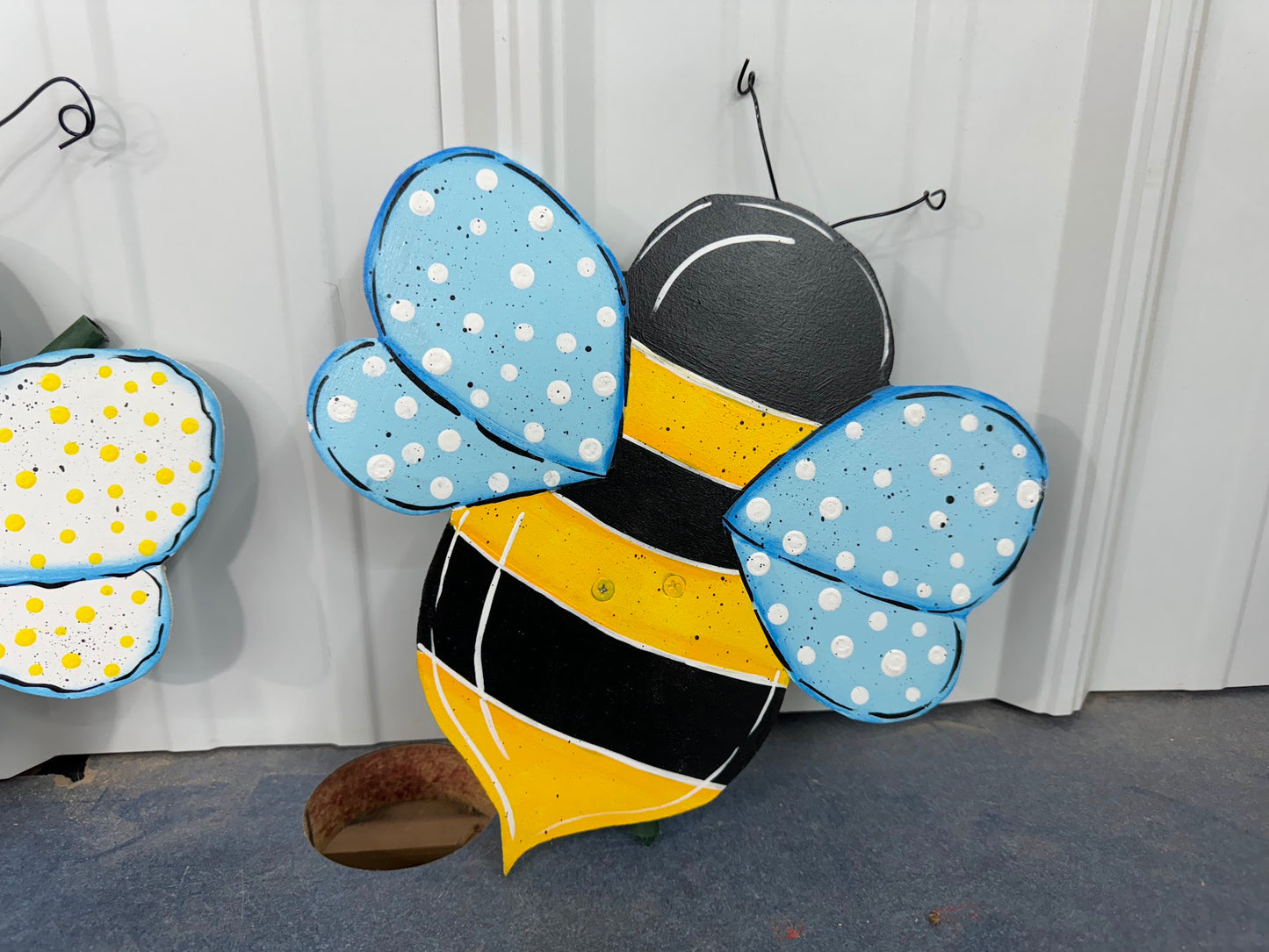 Hand Painted Wood Yard Art - Little Bumble Bee - Flower Pot or Garden - Indoor or Outdoor