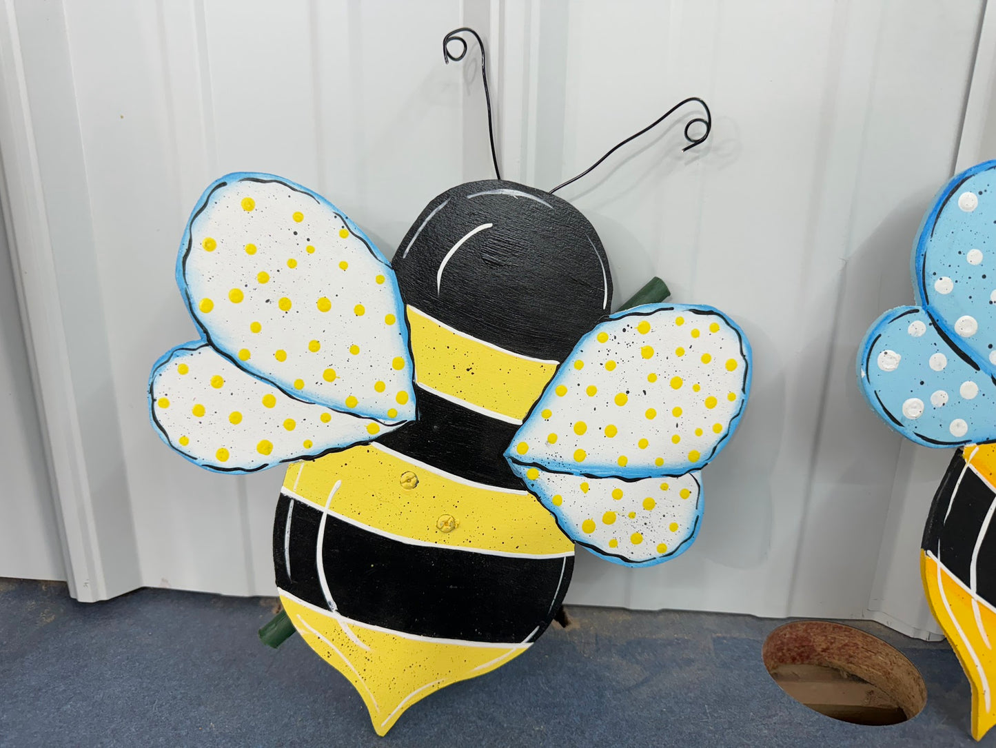 Hand Painted Wood Yard Art - Little Bumble Bee - Flower Pot or Garden - Indoor or Outdoor