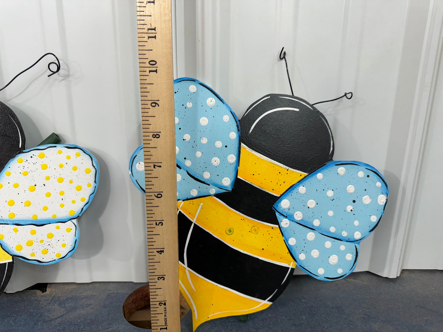 Hand Painted Wood Yard Art - Little Bumble Bee - Flower Pot or Garden - Indoor or Outdoor